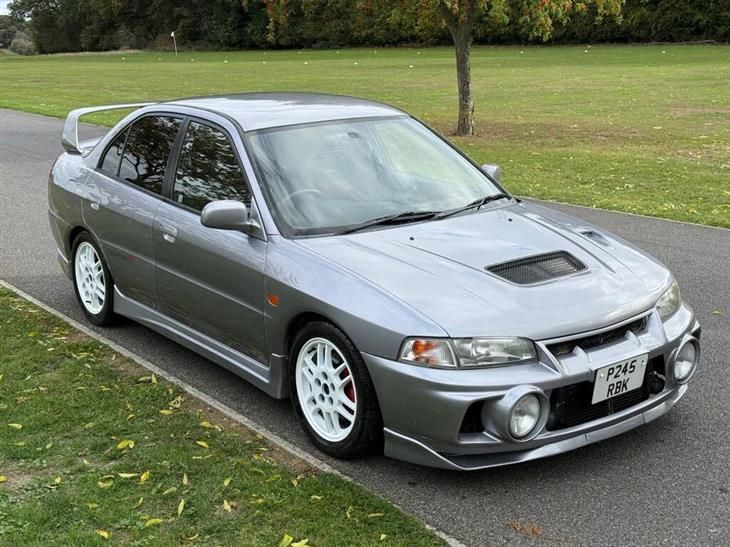 Mitsubishi Lancer