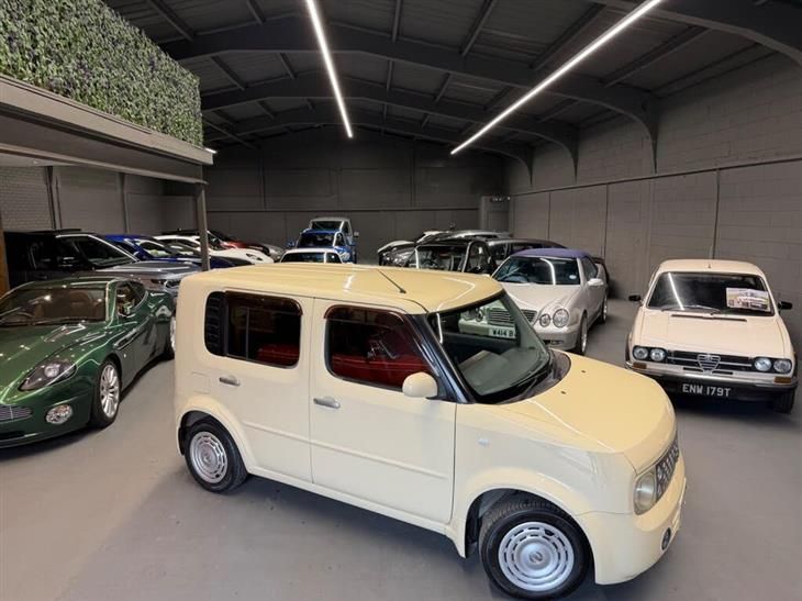 Nissan Cube