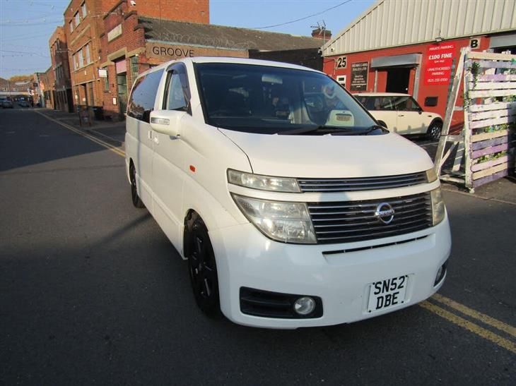 Nissan Elgrand