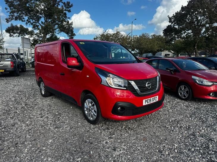 Nissan NV300