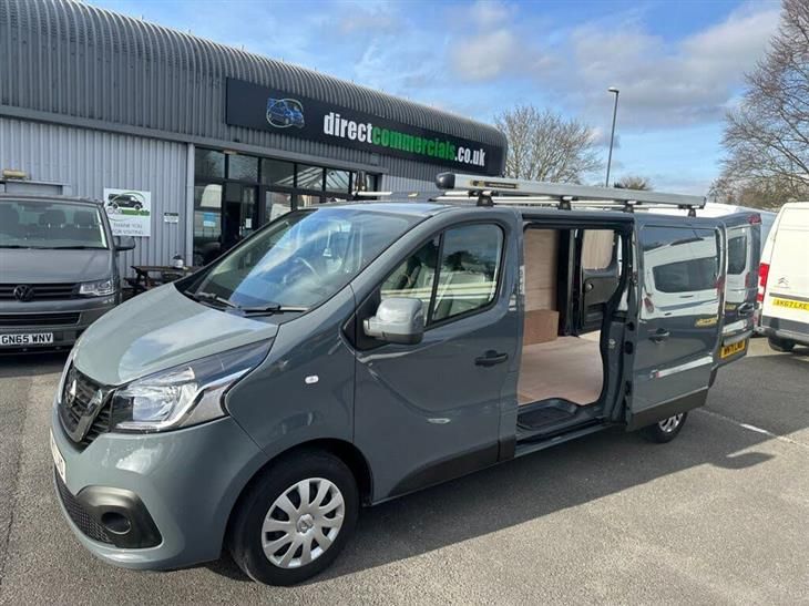 Nissan NV300