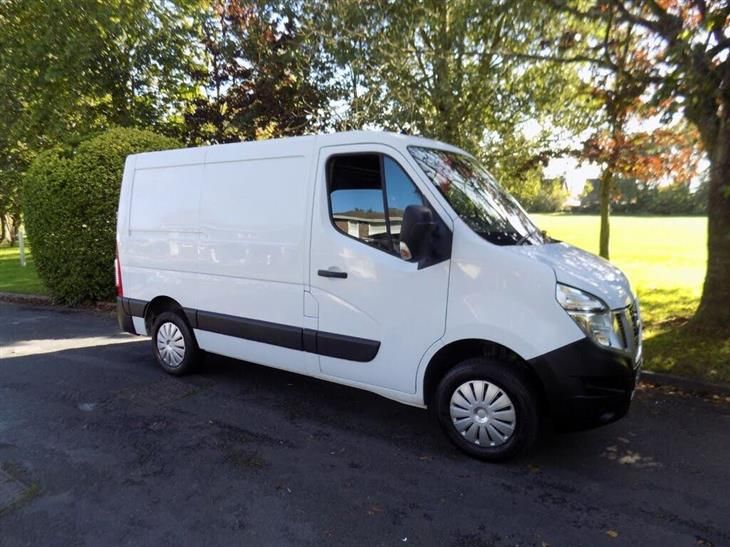 Nissan NV400