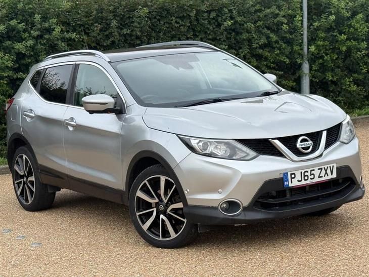 Nissan Qashqai 1.2 DIG-T Tekna XTRON 2WD Euro 6 (s/s) 5dr