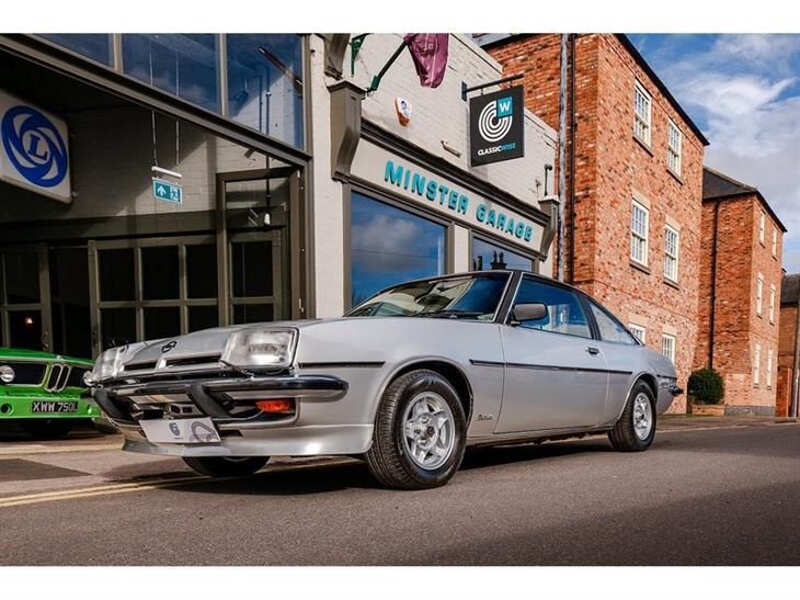 Opel Manta 2.0 SR Berlinetta 5-Speed Manual