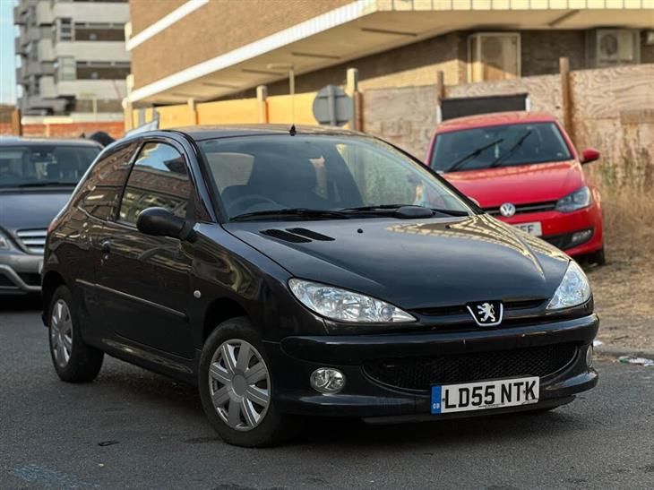 Peugeot 206 1.1 Zest 3 Hatchback 3dr Petrol Manual (148 g/km, 60 bhp)