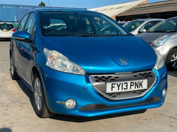Peugeot 208