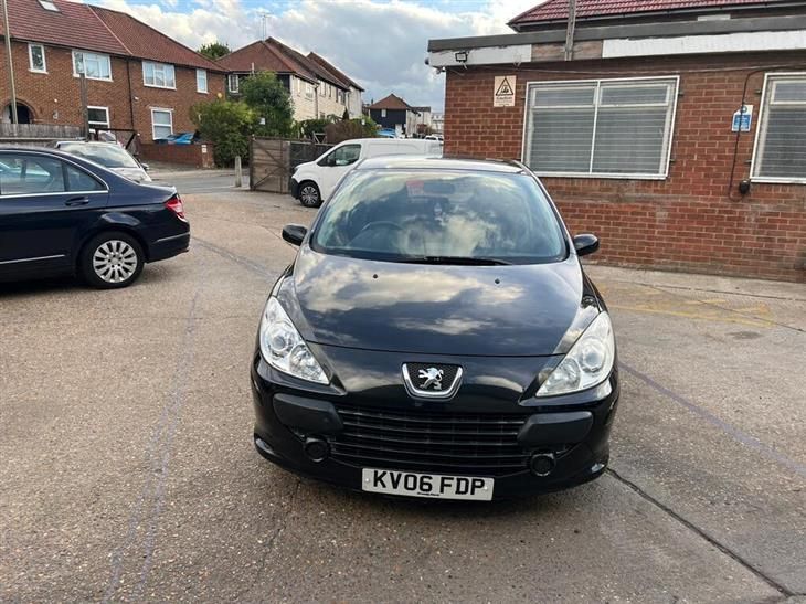 Peugeot 307 1.4 16v S Hatchback 5dr Petrol Manual (159 g/km, 90 bhp)