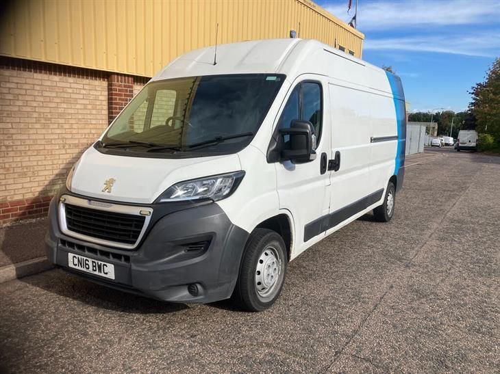 Peugeot Boxer 2.2 HDi 335 Professional Panel Van 5dr Diesel Manual L3 H2 Euro 5 (130 ps)