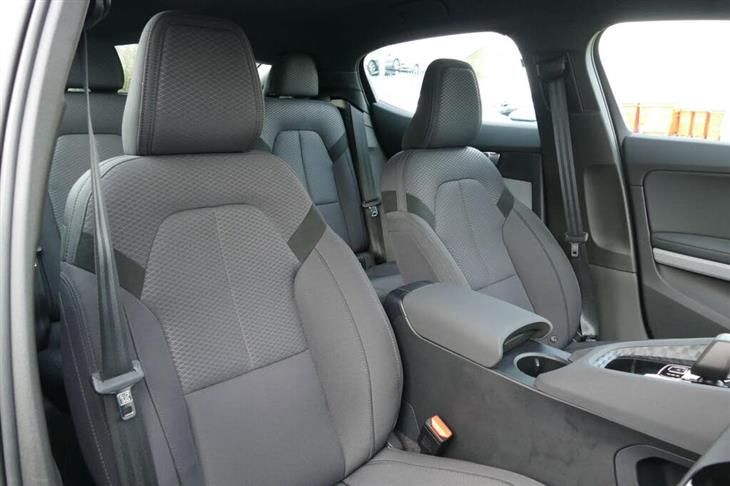 Polestar 2 Polestar Polestar 2 Dual Motor 82kWh Long Range Fastback Auto 4WDE 5dr — миниатюра 4