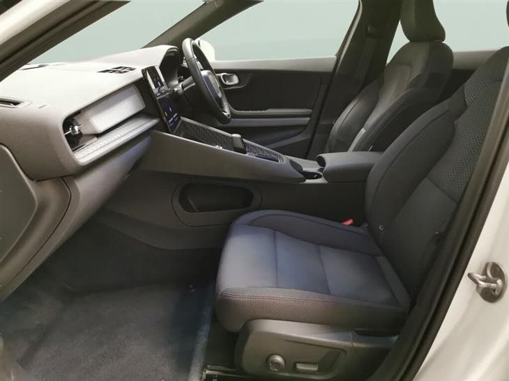 Polestar 2 Polestar Polestar 2 Single Motor 69kWh Standard Range Fastback 5dr Electric Auto FWD (231 ps) — миниатюра 4