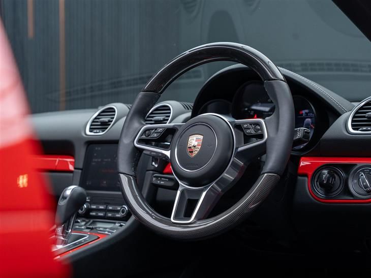 Porsche Boxster 718 [16-Current] Porsche 718 Boxster 2.0T Style Edition PDK Euro 6 (s/s) 2dr — миниатюра 4