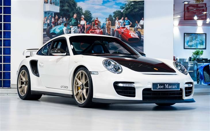 Porsche 911 GT2 RS