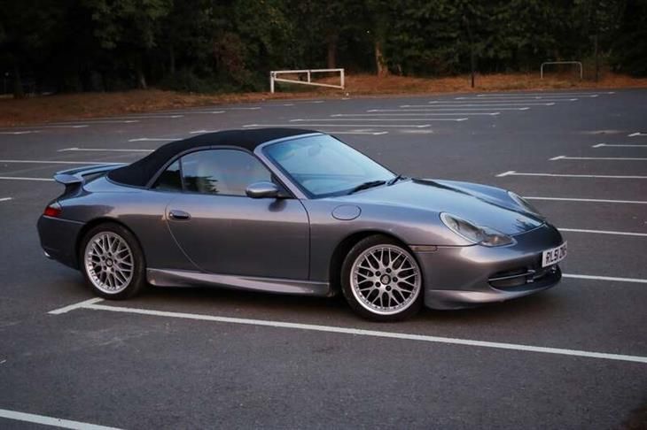 PORSCHE 911 CARRERA 2 CABRIO 