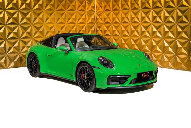 Green Porsche 911 Carrera [992] cars for sale | PistonHeads UK