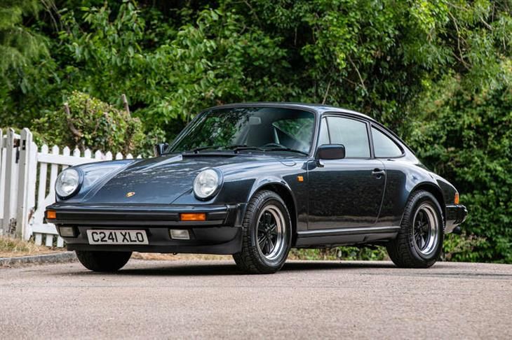 PORSCHE 911 CARRERA 3.2