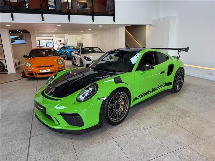 991.2 GT3RS Weissach, Magnesium wheels, PCCB's, Axle lift, BOSE, LED lights, Full PPF and Porsche warranty