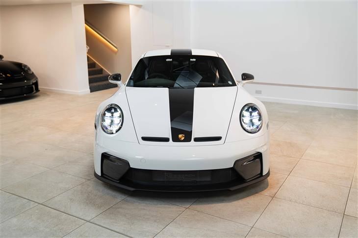 Porsche 911 GT3 [992] 992.2 GT3, Weissach Package, PCCB's, Axle Lift, Carbon Folding Bucket Seats, HD Matrix Headlights, BOSE and Porsche warranty — миниатюра 3