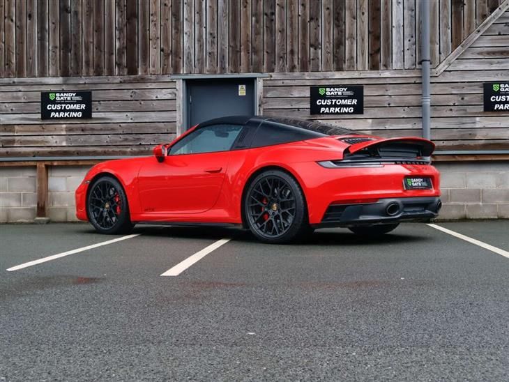 Porsche 911 Carrera [992] Porsche 911 3.0T 992 4 GTS Targa PDK 4WD Euro 6 (s/s) 2dr — миниатюра 3