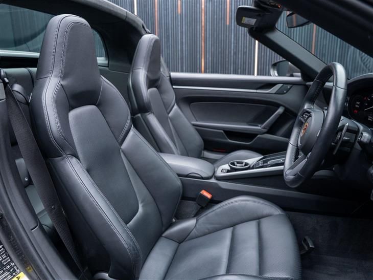 Porsche 911 Carrera [992] Porsche 911 3.0T 992 4S Targa PDK 4WD Euro 6 (s/s) 2dr — миниатюра 2