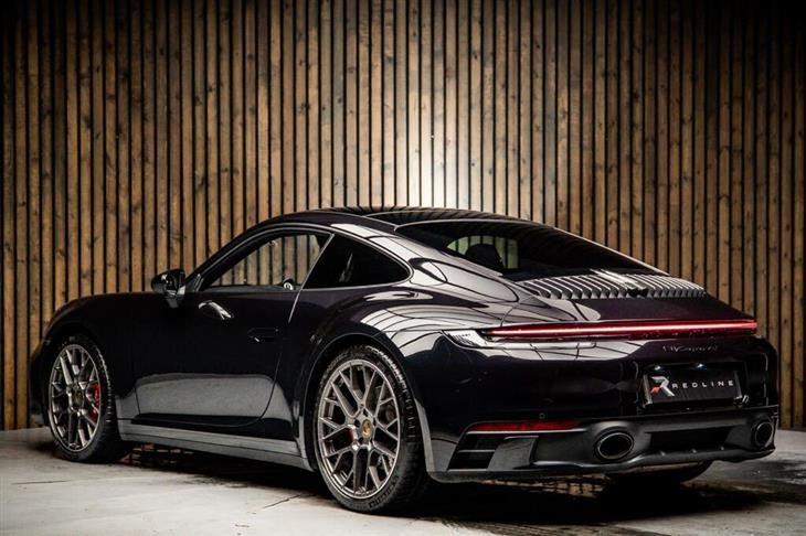 Porsche 911 Carrera [992] Porsche 911 3.0T 992 Carrera 4S PDK 4WD Euro 6 (s/s) 2dr — миниатюра 3