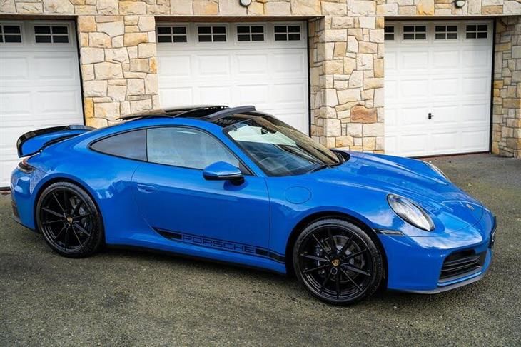 Porsche 911 Carrera [992] Porsche 911 3.0T 992 Carrera Coupe 2dr Petrol PDK Euro 6 (s/s) (394 ps) Coupe Automatic Petrol — миниатюра 3