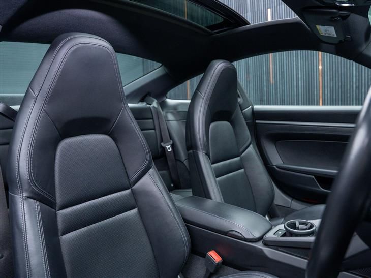 Porsche 911 Carrera [992] Porsche 911 3.0T 992 Carrera PDK Euro 6 (s/s) 2dr — миниатюра 2