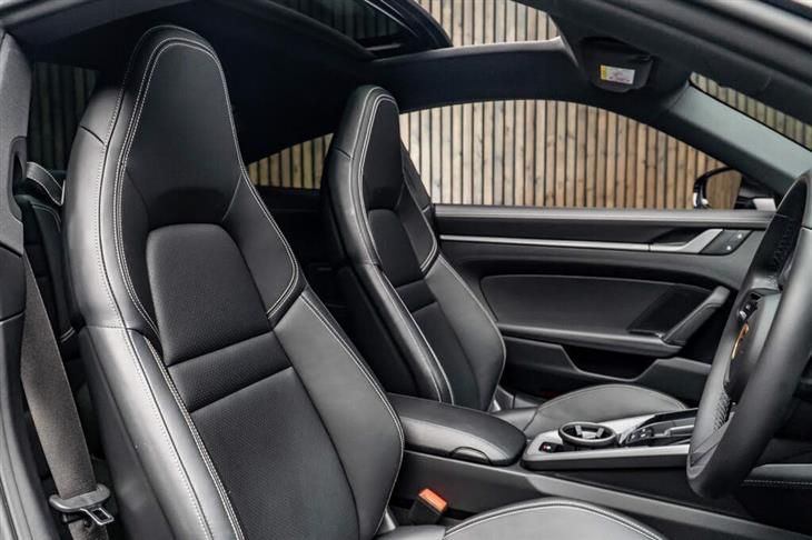 Porsche 911 Carrera [992] Porsche 911 3.0T 992 Carrera T PDK Euro 6 (s/s) 2dr — миниатюра 2