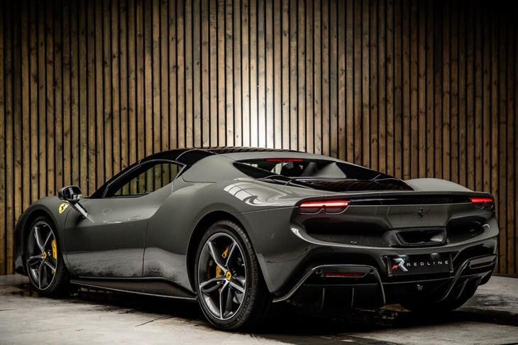 Porsche 911 Carrera [992] Porsche 911 3.0T V6 7.45kWh Spider 2dr Petrol Plug-in Hybrid F1 DCT Euro 6 (s/s) (830 ps) — миниатюра 3