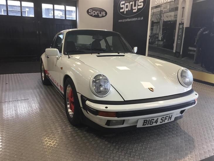 Porsche 911 3.2 Classic Carrera 2dr