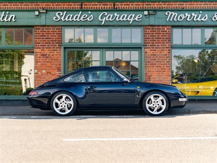 Porsche 911 3.6 993 Carrera 4 Coupe 2dr Petrol Manual AWD (285 bhp)