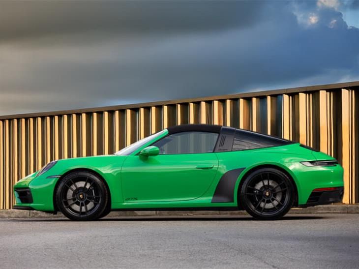 Porsche 911 Carrera [992] Porsche 911 GTS 2dr PDK — миниатюра 4