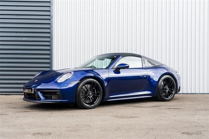 Porsche 911 3.0T 992 4 GTS Targa PDK 4WD Euro 6 (s/s) 2dr