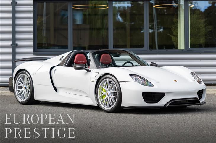 Porsche 918 Spyder 4.6L V8 Hybrid