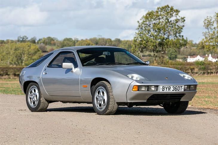 Porsche 928