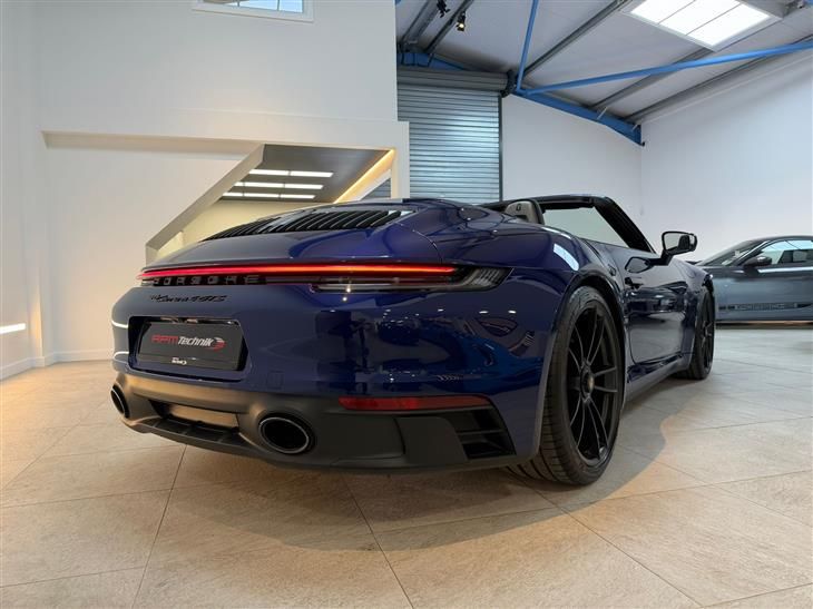 Porsche Carrera GTS 992 GTS4 Cab, 18 Way Seats, Front Axle Lift, Adaptive Cruise, Lane Change Assist, Porsche Warranty — миниатюра 4