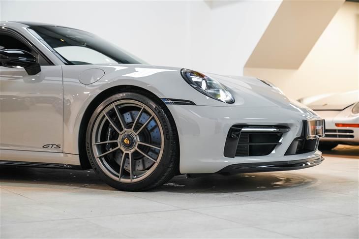 Porsche Carrera GTS 992.1 Carrera 4 GTS, 7-Speed Manual, PDCC, Rear Axle Steer, Front Axle Lift, Carbon Roof, LED Matrix 2024 — миниатюра 4