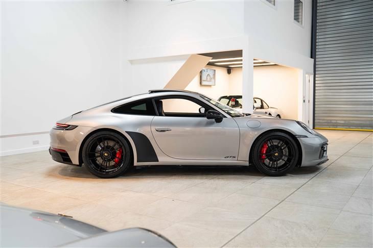 Porsche Carrera GTS 992 GTS2 Manual, Coupe, Sunroof, Bose, RAS, Matrix lights, Porsche warranty to 04/2027 — миниатюра 3