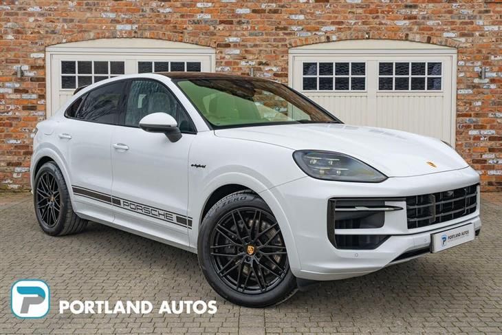 Porsche Cayenne Porsche Cayenne 3.0 V6 E-Hybrid 25.9kWh TiptronicS 4WD Euro 6 (s/s) 5dr — миниатюра 1