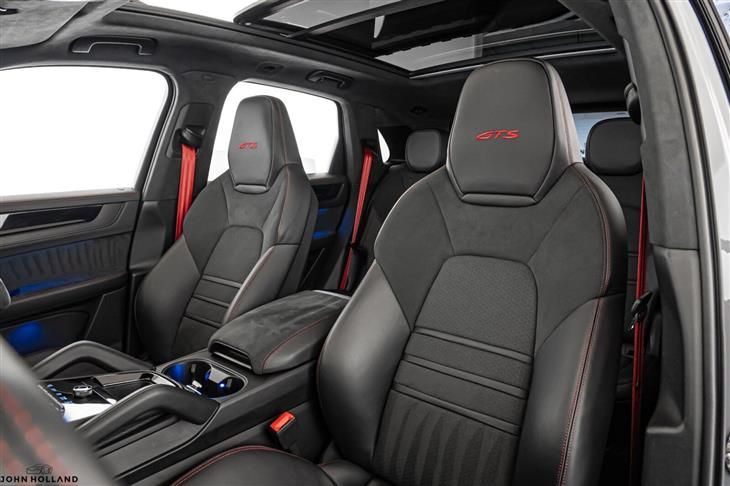 Porsche Cayenne Porsche Cayenne 4.0T V8 GTS TiptronicS 4WD Euro 6 (s/s) 5dr — миниатюра 4