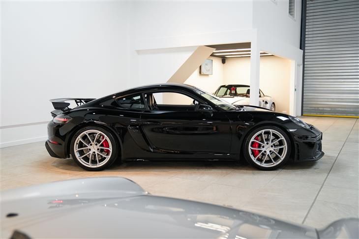 Porsche Cayman 718 GT4 Clubsport, 7-Speed PDK, Extended Leather, LED Headlights, Sports Chrono, Full Porsche History, Porsche Warranty — миниатюра 3