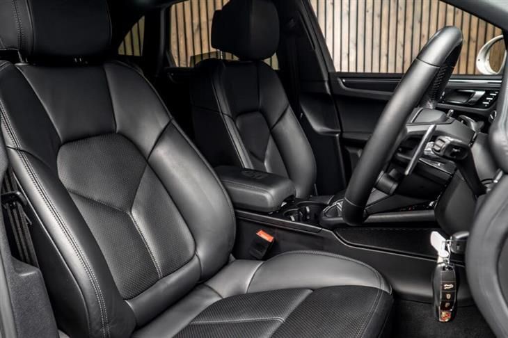 Porsche Macan S Porsche Macan 2.0T PDK 4WD Euro 6 (s/s) 5dr — миниатюра 2