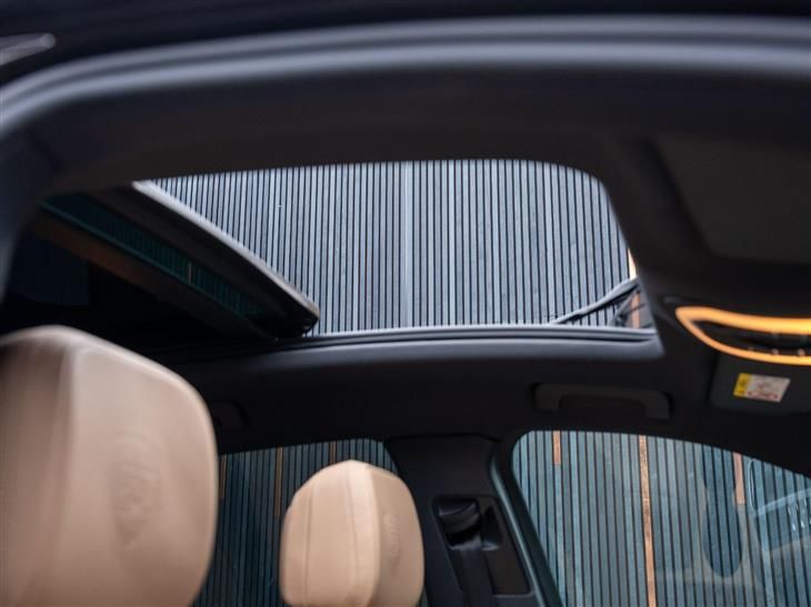 Porsche Macan S Porsche Macan 2.0T PDK 4WD Euro 6 (s/s) 5dr — миниатюра 4