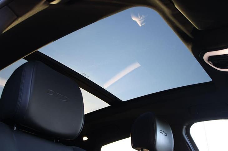 Porsche Macan GTS Porsche Macan 2.9T V6 GTS SUV 5dr Petrol PDK 4WD Euro 6 (s/s) (440 ps) — миниатюра 4