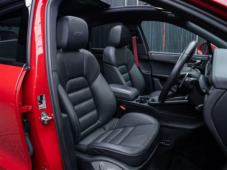 Porsche Macan GTS Porsche Macan 2.9T V6 GTS PDK 4WD Euro 6 (s/s) 5dr — миниатюра 2