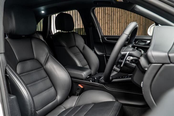 Porsche Macan S Porsche Macan 2.9T V6 S PDK 4WD Euro 6 (s/s) 5dr — миниатюра 2