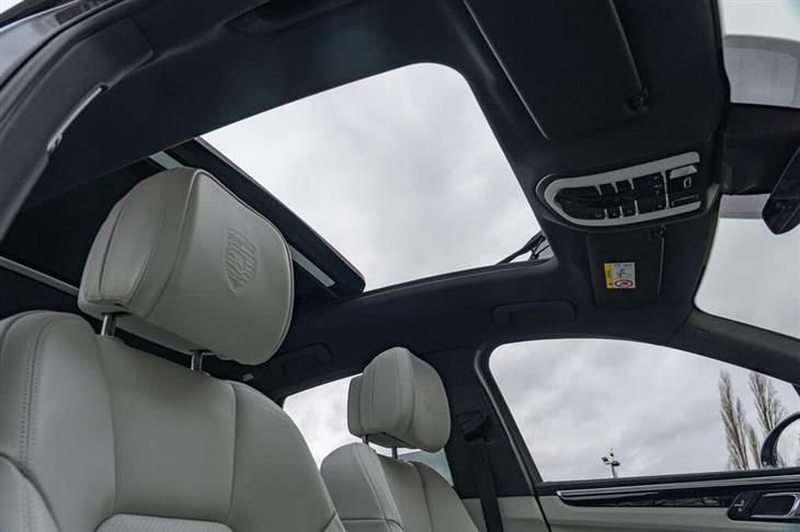 Porsche Macan S Porsche Macan 2.9T V6 S PDK 4WD Euro 6 (s/s) 5dr — миниатюра 4