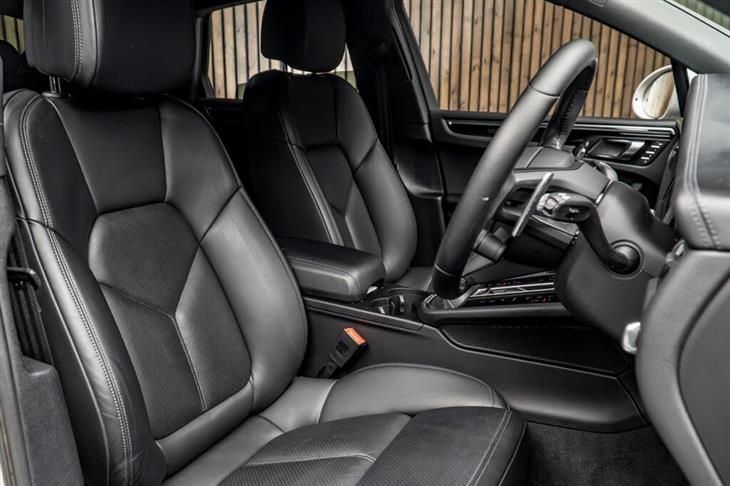 Porsche Macan S Porsche Macan 2.9T V6 S SUV 5dr Petrol PDK 4WD Euro 6 (s/s) (380 ps) — миниатюра 2