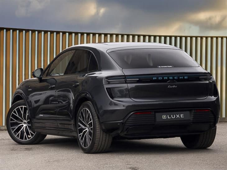 Porsche Macan Turbo Porsche Macan 470kW Turbo 100kWh 5dr Auto — миниатюра 2