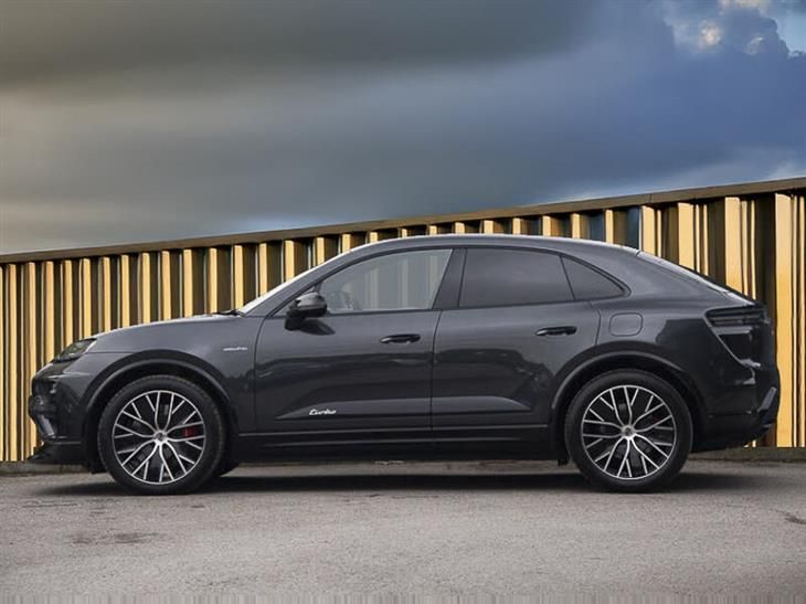 Porsche Macan Turbo Porsche Macan 470kW Turbo 100kWh 5dr Auto — миниатюра 4