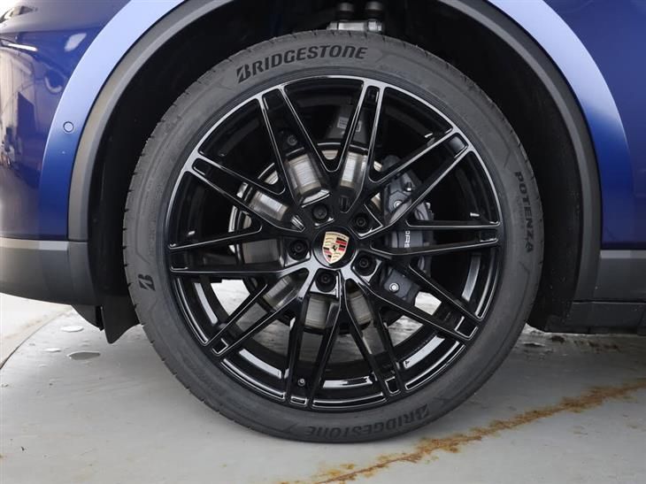 Porsche Macan Porsche Macan Leather Interior in Black — миниатюра 3